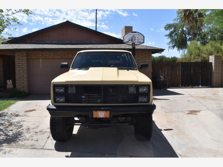 Thumbnail Photo undefined for 1988 GMC Suburban 4WD